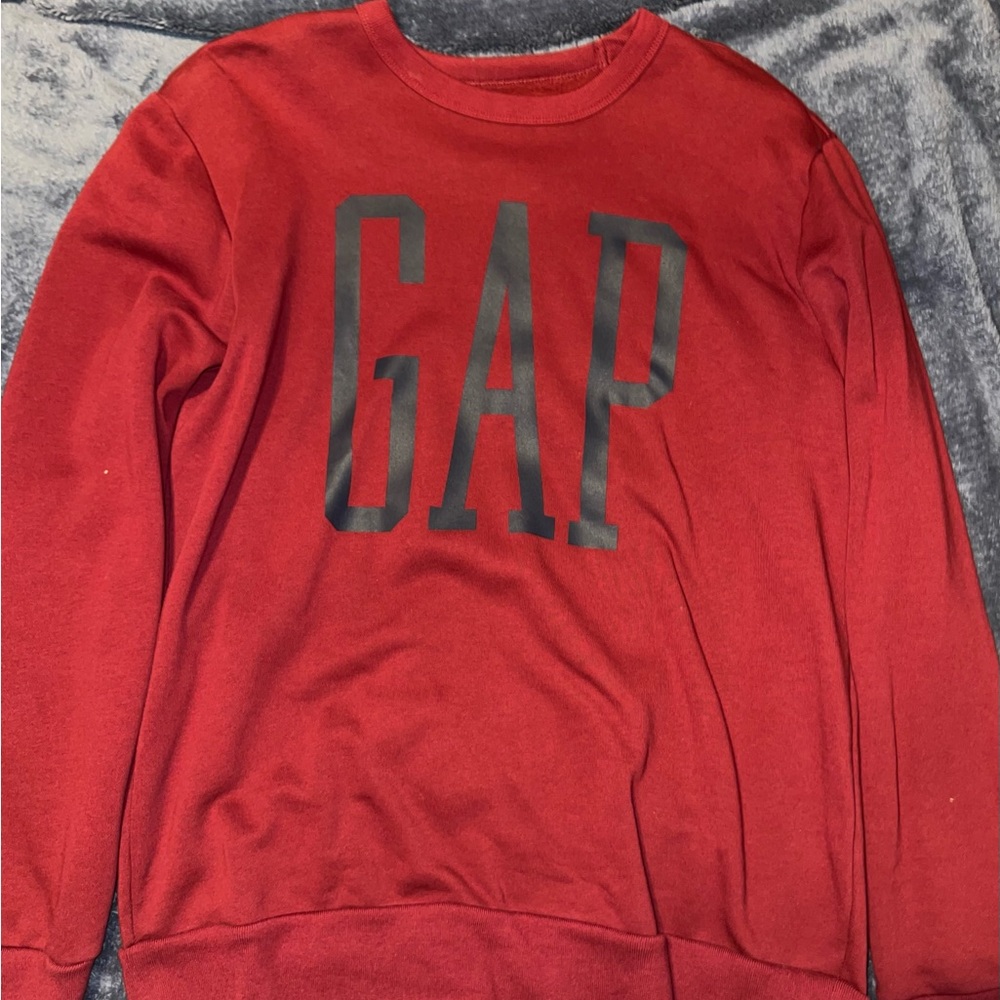 Retro Gap sweatshirt. New without tags, never worn. SIZE MEDIUM!!